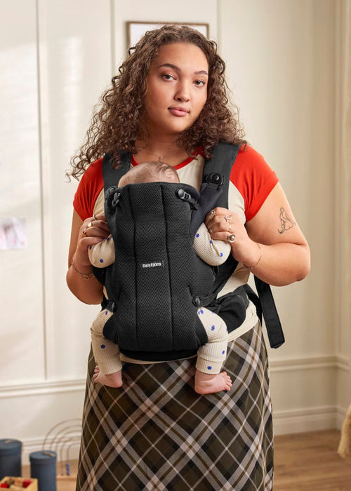 BabyBjörn Baby Carrier Hold